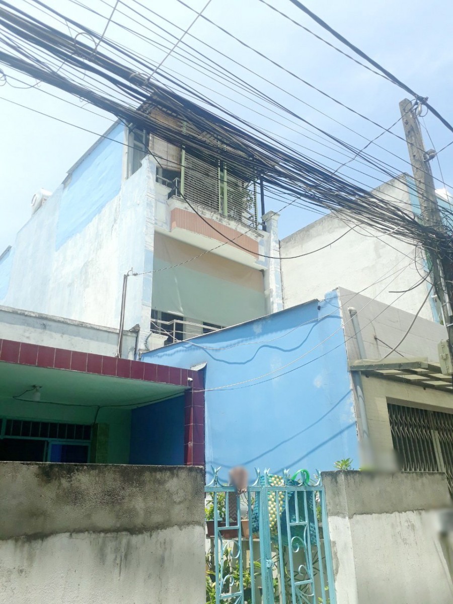 Nhà 2 tầng, 3 PN, SHHC, hẻm 373 Bùi Minh Trực Phường 6 Quận 8