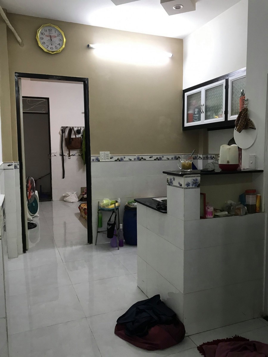 Nhà đẹp 51m2, shr, 2 tầng ngay chợ cầu đường Nguyễn Văn Quá, Quận 12, giá chỉ 2.85 tỷ