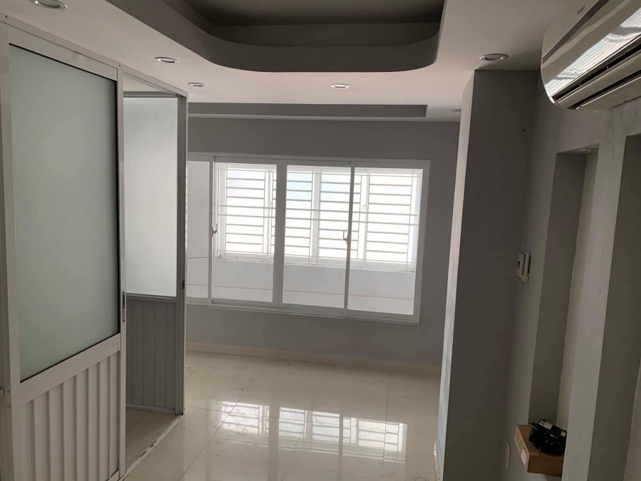 Bán nhà HXH Lý Chính Thắng, Nhà Nới Nở Hậu ở ngay, 42m2, 5 tầng Giá chỉ 8 tỷ 8