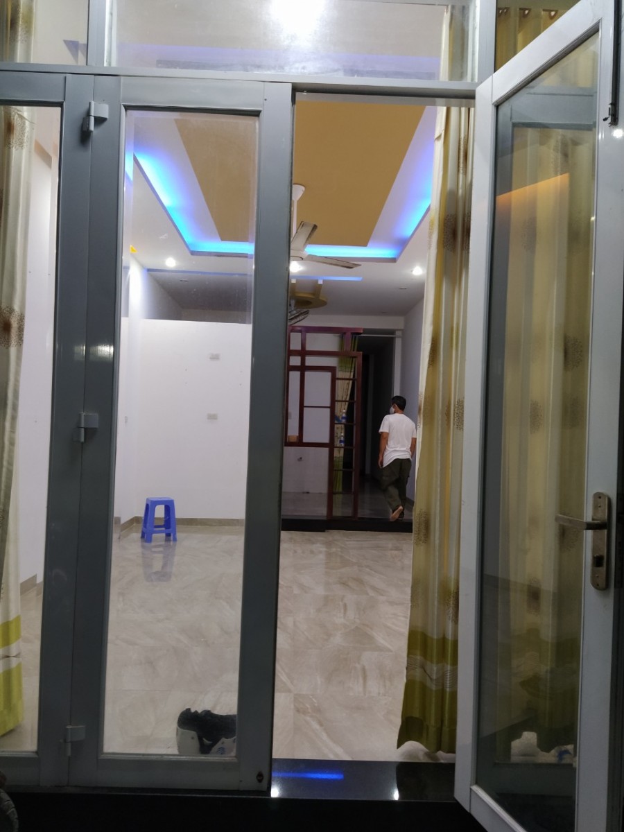 Bán nhà đẹp mặt tiền đường Bùi Huy Bích, hướng tốt, phong thuỷ tốt, giá 3.25 tỷ