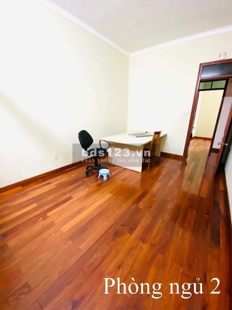 Bán gấp nhà Hoàng Như Tiếp 70m2, 4 tầng 7.3 tỷ ( Mặt tiền rộng, ở sướng)