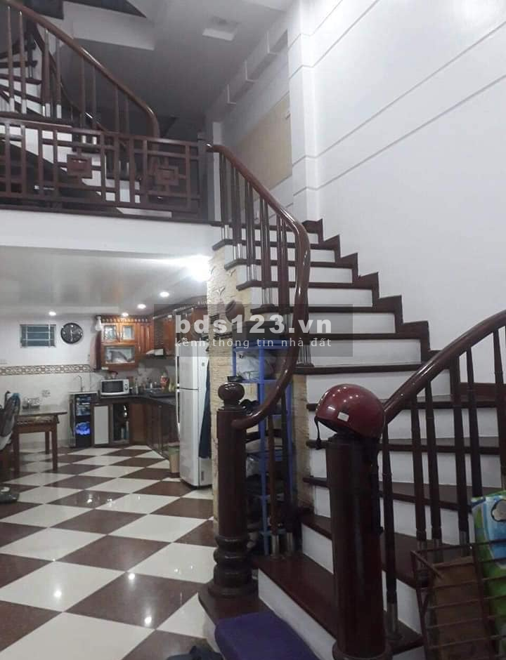Bán nhà Nguyễn Văn Lộc, Hà Đông, về ở ngay, 35m2, 5tầng, 3,95tỷ
