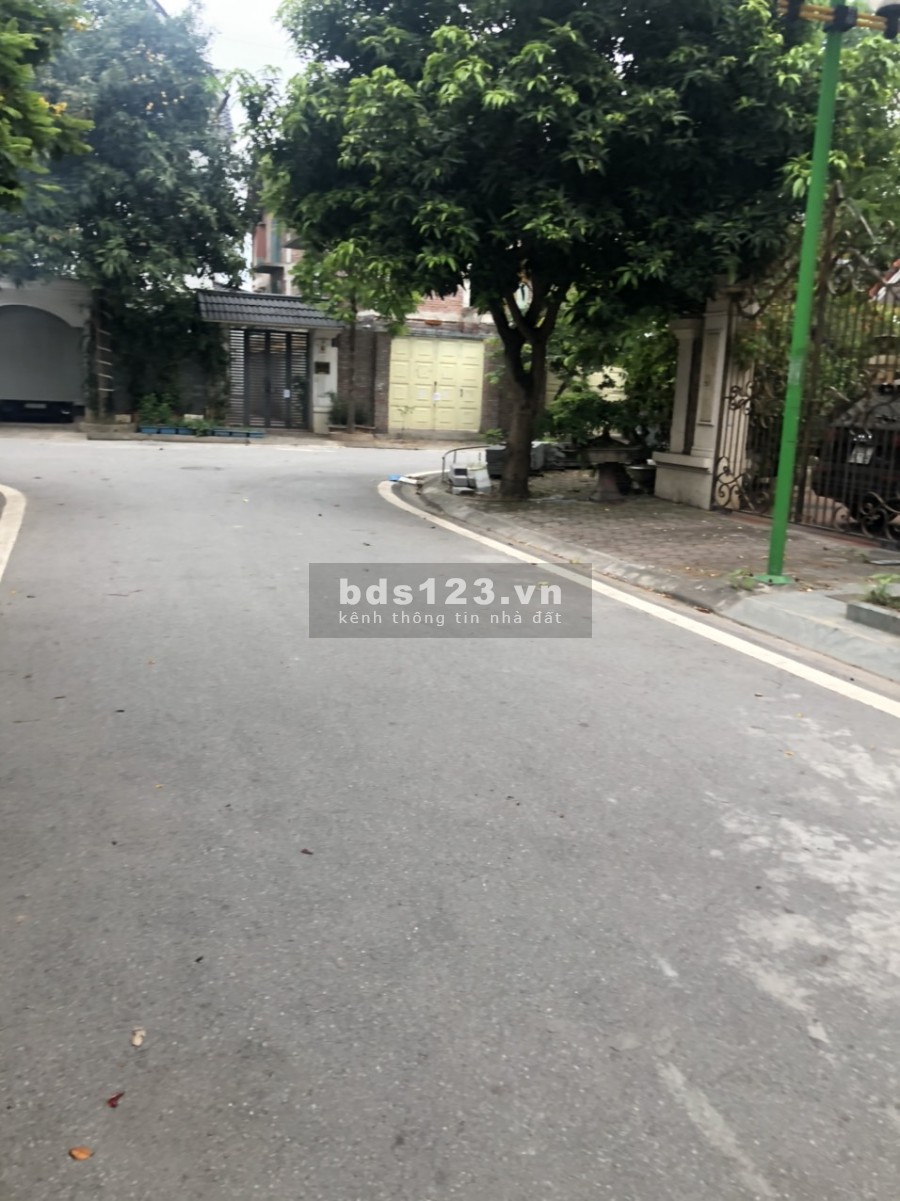 BIỆT THỰ NHÀ VƯỜN TẠI KHU ĐÔ THỊ LINH ĐÀM, DT 200M GIÁ 27 TỶ