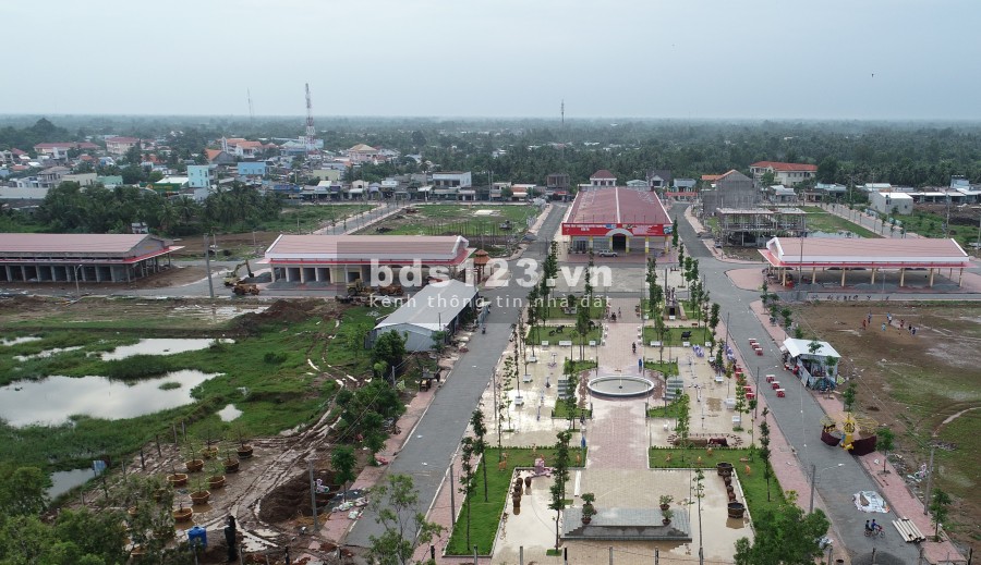 Đất nền mặt tiền chợ khu dân cư thương mại Thạnh Phú Center