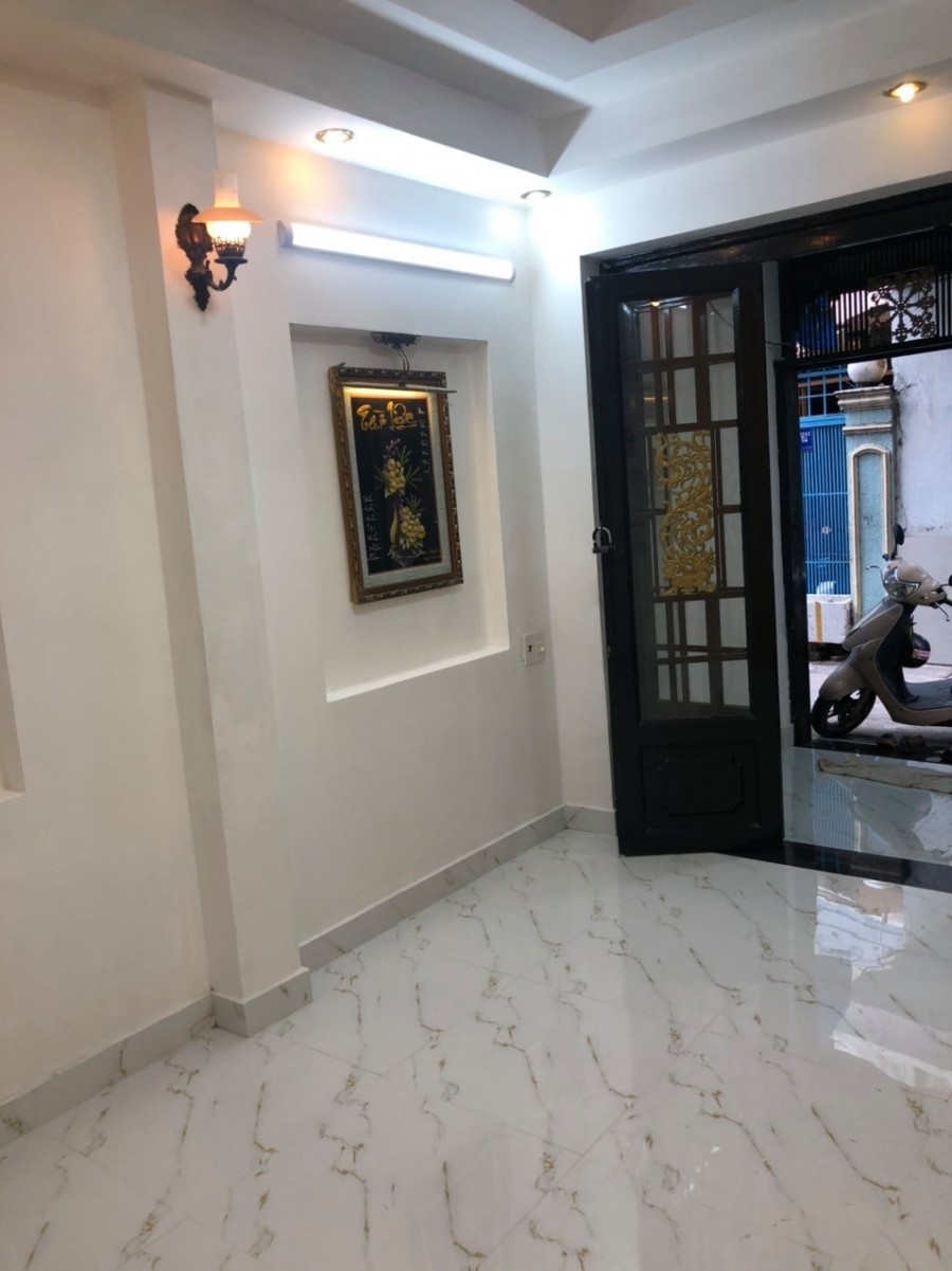 Hẻm xe hơi Hoàng Văn Thụ, dt 46m2 phường 4, Tân Bình, nở hậu giá 6.2 tỷ