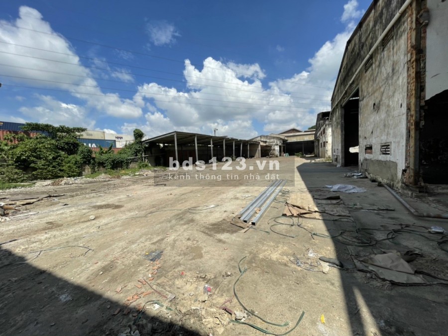 Cho thuê kho xưởng 1.400m2 Xa Lộ Hà Nội, phường Phước Long A, Quận 9-TPHCM