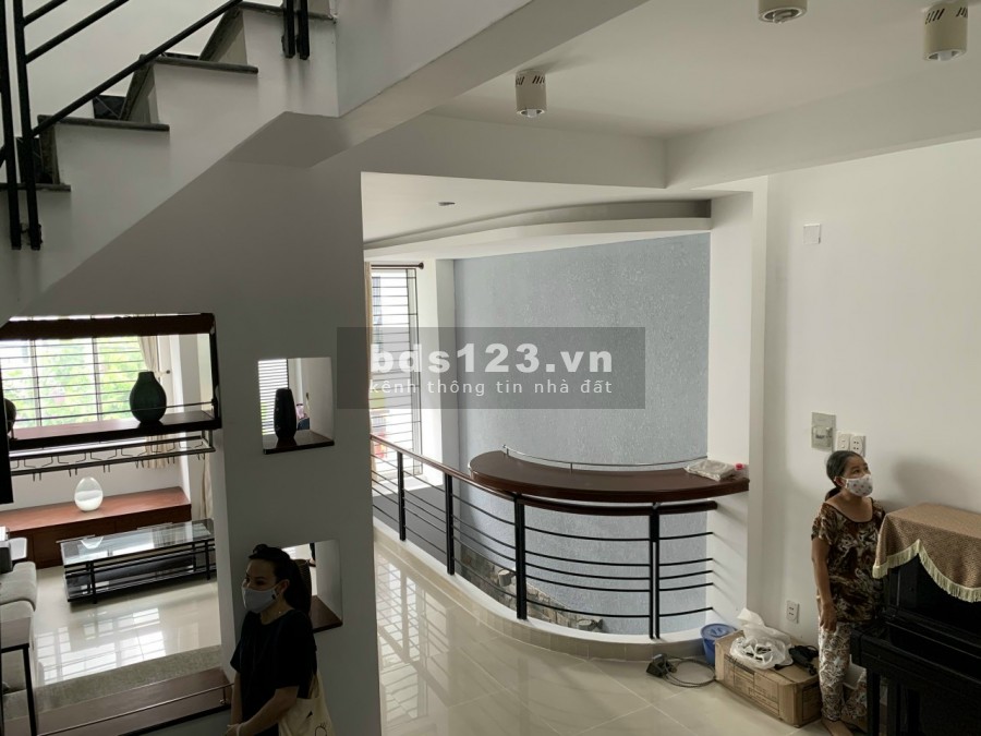 Nhà 3 lầu đúc kiên cố khu dân cư Phú Mỹ, Hoàng Quốc Việt, Quận 7