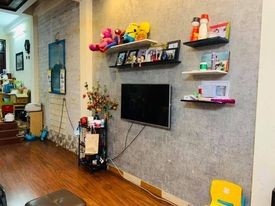 Bán Nhà Kim Mã Thượng, Ba Đình 60m 5 Tầng, 3 Mặt Thoáng, Thang Máy Chờ Giá 5,7 tỷ