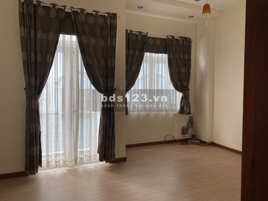Cách Mạng Tháng Tám, hẻm 5m nhà đẹp, Quận 10 (5 * 11m) 4 lầu giá 12.5 tỷ, lh 0886880910