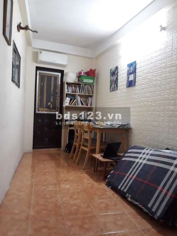 Bán nhà Hồng Mai 24mx4T chắc chắn, giá 1.95 tỷ lh 0916010180