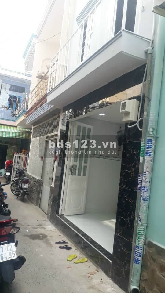 Nhà xinh hẻm đẹp giá hạt dẻ, Văn Cao Quận Tân Phú, giá chỉ 2.4 tỷ