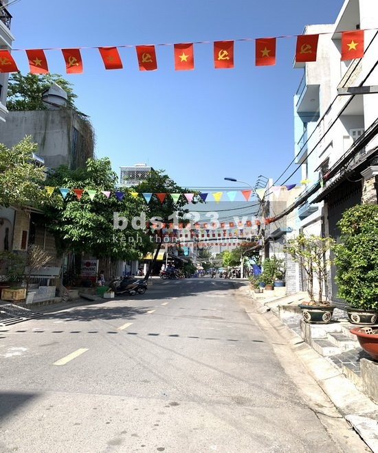 Bán lô đất 110m2 mặt tiền đường lớn, khu dân cư phường Bình Thuận Quận 7