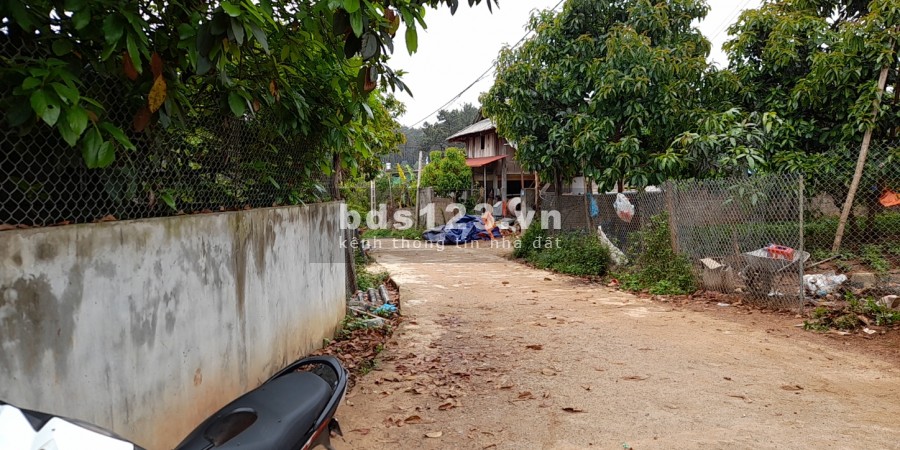 Cơ hội không đến lần 2, Đất Mộc Châu 397.1m2, 185,4m2 thổ cư, cách đường chính 200m