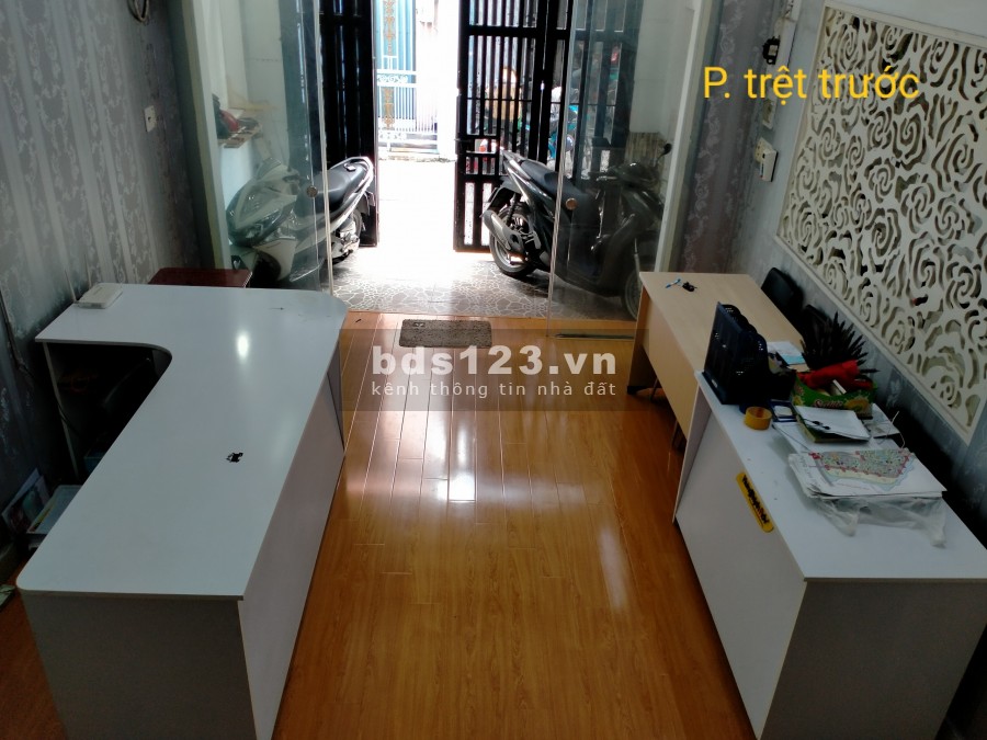 Cho thuê nhà HXT Trần Văn Quang P.10, Tân Bình - Trệt lửng 2 lầu, sân thượng Giá thuê 15 triệu