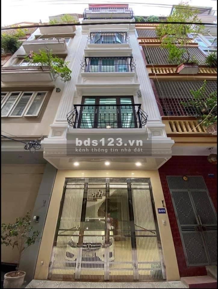 Cực hiếm Hoàng Quốc Việt phân lô, 35m2, 6 Tầng, MT 5m giá 6,2 tỷ