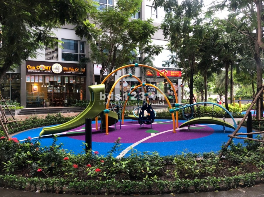 Bán gấp căn shophouse Vinhomes Bình Thạnh: 35 tỷ 240m2 tòa Park 2, hợp đồng thuê 180 triệu
