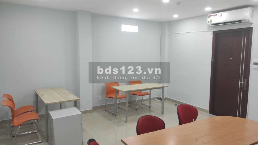 Văn phòng mặt tiền Quốc lộ 13 Quận Bình Thạnh 60m²