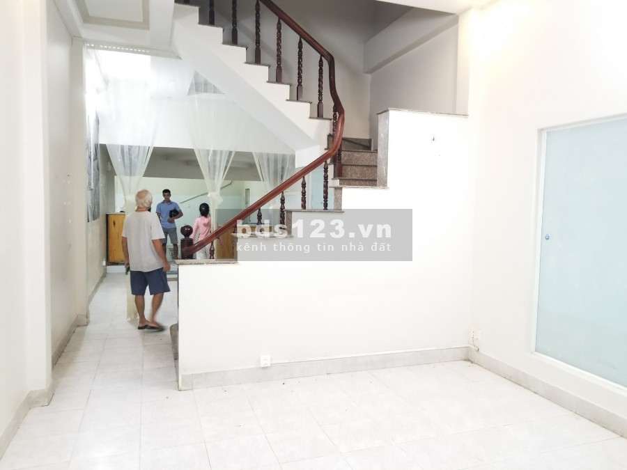 Cho thuê nhà đường mặt tiền đường 81, phường Tân Quy, Quận 7, thương lượng