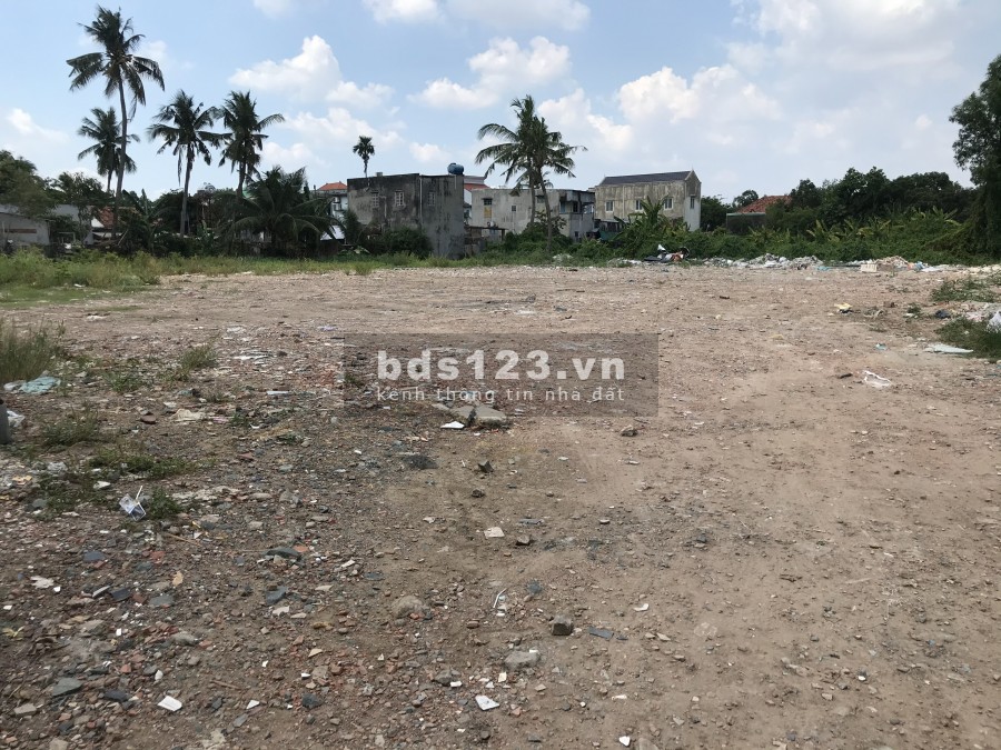 Bán Đất Lớn Gấp DT 2000m2 Quốc Lộ 13 Thủ Đức, hẻm xe hơi ra vào thoải mái
