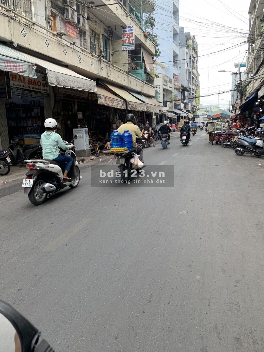 Nợ ngân hàng bán gấp nhà đội đầu MT Lương Nhữ Học, P.10, Quận 5
