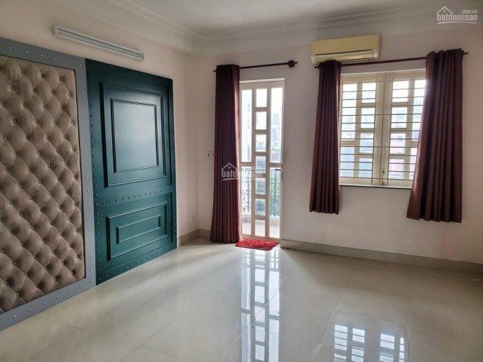 Chính chủ cho thuê nhà nguyên căn mặt tiền Phan Xích Long, giá 70 triệu
