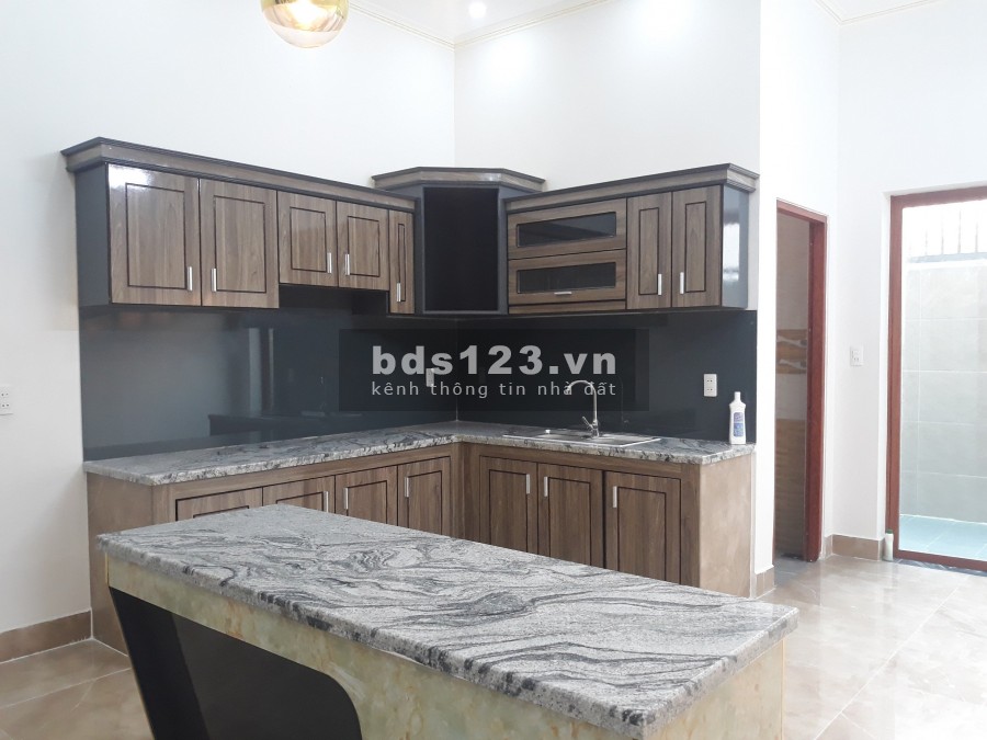 Nhà 1T1L shr full thổ cư đường 2 ô tô sát KDC Tân phong giá chỉ 4ty200