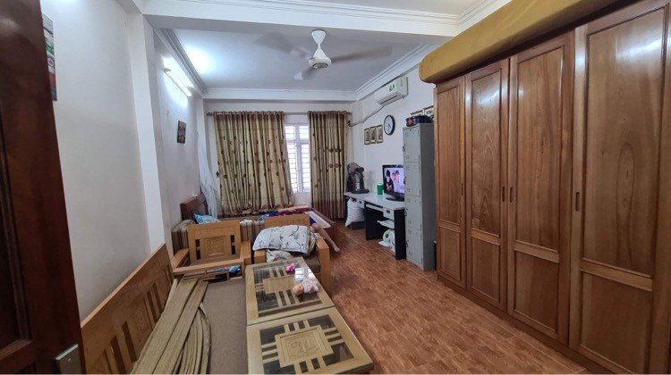 Hiếm, tầm tài chính nhỏ tiền, nhà Ngọc Thuỵ Long Biên 36m x5t mt4m nhỉnh 2tỷ, an sinh đỉnh.