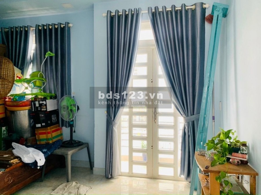 Nhà hẻm xe tải Lê Sát, 2 lầu, sân thượng, 3 PN, 4WC