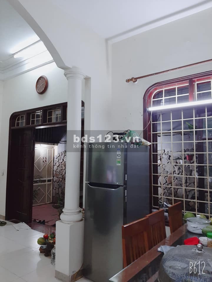 Bán nhà Tây Hồ Lạc Long Quân diện tích 75m2 giá 7.7 tỷ Hồ Tây