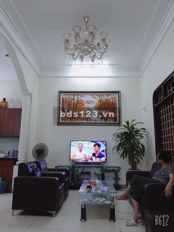 Bán nhà Tây Hồ Lạc Long Quân diện tích 75m2 giá 7.7 tỷ Hồ Tây
