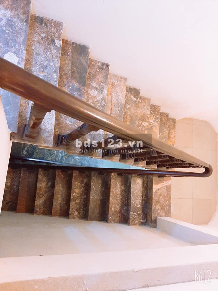 Bán nhà Tây Hồ Lạc Long Quân diện tích 75m2 giá 7.7 tỷ Hồ Tây