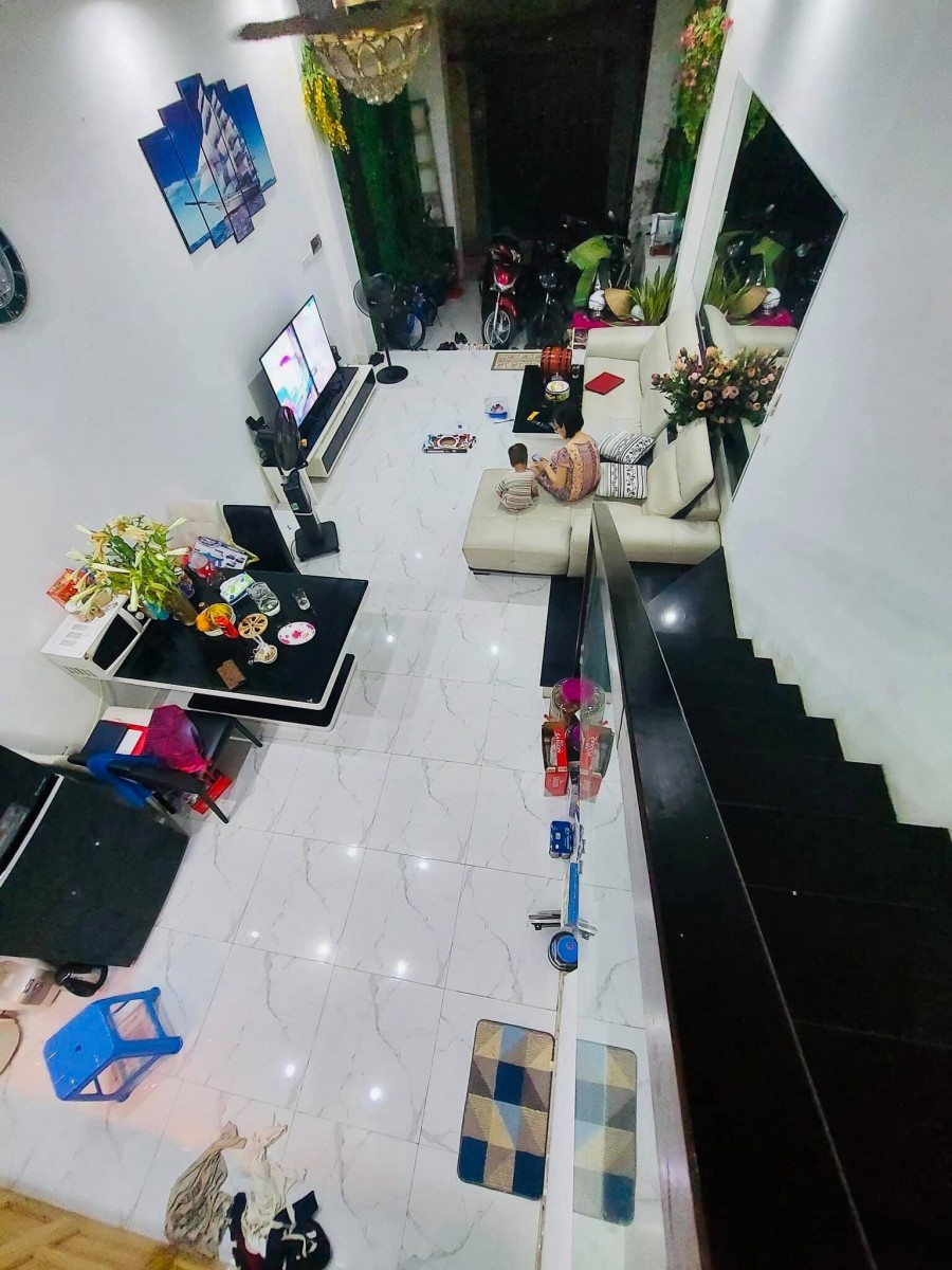 Bán nhà Khương Thượng, nhà đẹp, hẻm to, giá rẻ, dt 56m*4T, mt 4m, giá 4.7 tỷ, lh 0888104444