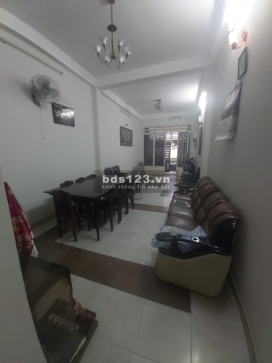 Nhà mặt tiền đường lớn Lê Quang Kim 2 lầu sân thượng, dtsd 147,3m2