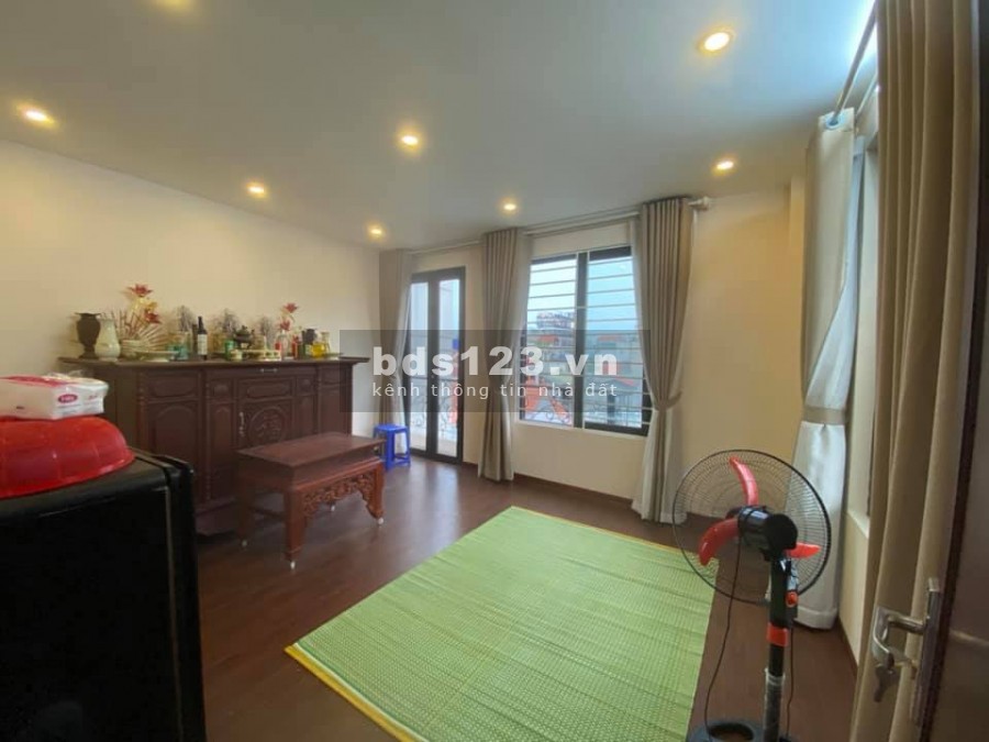 Bán nhà nguyên căn Tây Hồ Âu Cơ 2 thoáng 70m2, giá 7.8tỷ view Hồ Tây