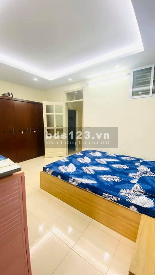 Bùi Xương Trạch nhà riêng tự xây 5 tầng 42m2 giá chỉ 2 tỷ 99