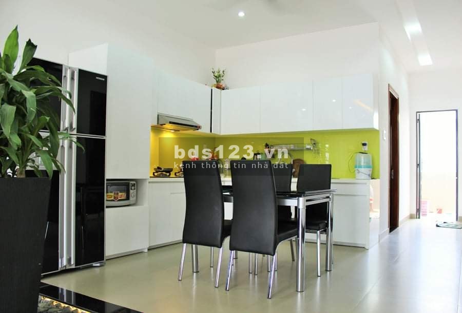Bán nhà mặt tiền Trần Cao Vân dt 77.5m2, Quận Phú Nhuận, 4 tầng đúc bê tông, giá chỉ 12.3 tỉ