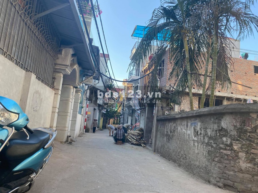 Định Công bán đất tặng tương lai tươi sáng, giá nhỉnh 2.5 tỷ, dt 45m2, lô góc, mt 5m