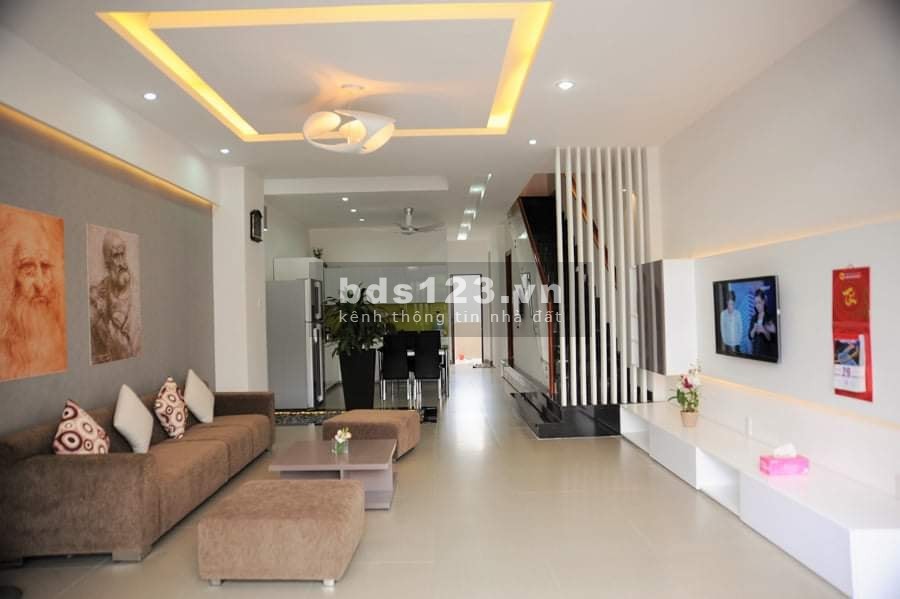 Bán nhà mặt tiền Trần Cao Vân dt 77.5m2, Quận Phú Nhuận, 4 tầng đúc bê tông, giá chỉ 12.3 tỉ