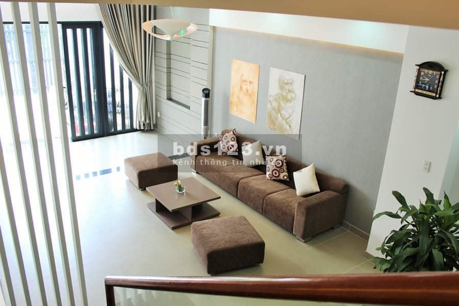Bán nhà mặt tiền Trần Cao Vân dt 77.5m2, Quận Phú Nhuận, 4 tầng đúc bê tông, giá chỉ 12.3 tỉ