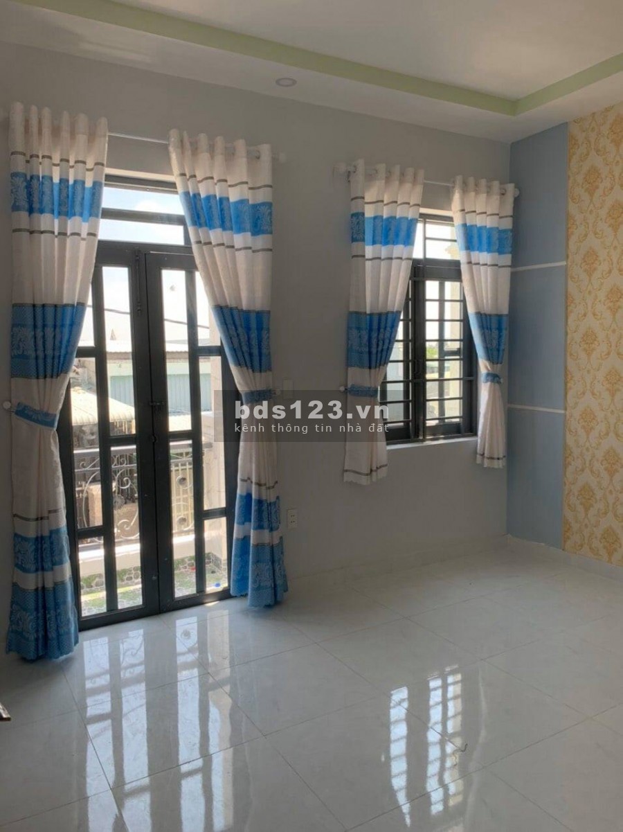 Bán Nhà Giá rẻ cho người thu nhập thấp 3,5x10 (1 trệt 1 lầu )giá 650tr