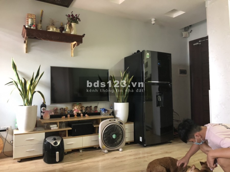 Cần bán gấp căn hộ 1 ngủ tại khu đô thị mới Nghĩa Đô, 45m2 giá 1.6 tỷ.