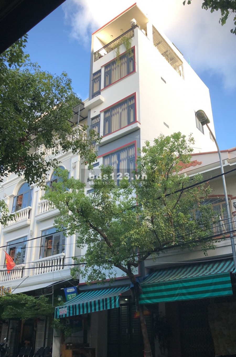 Bán nhà 5 tầng 1 tum mặt tiền Thi Sách, p. Phước Hòa, tp. Nha Trang.