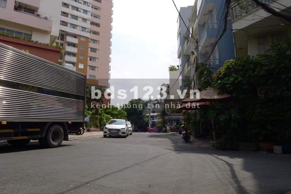 Bán nhà mặt tiền quận 3 đường Lê Văn Sỹ 92m2 giá 10 tỷ