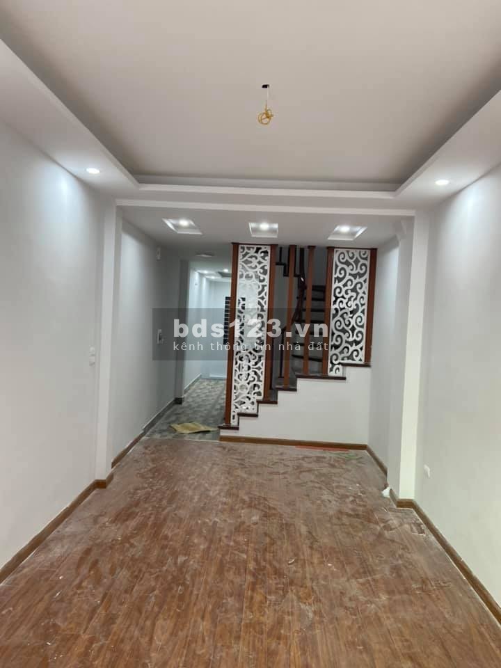 Bán nhà mặt phố Hoàng Mai 8,29 tỷ, vị trí đẹp như mơ, kinh doanh, oto đỗ