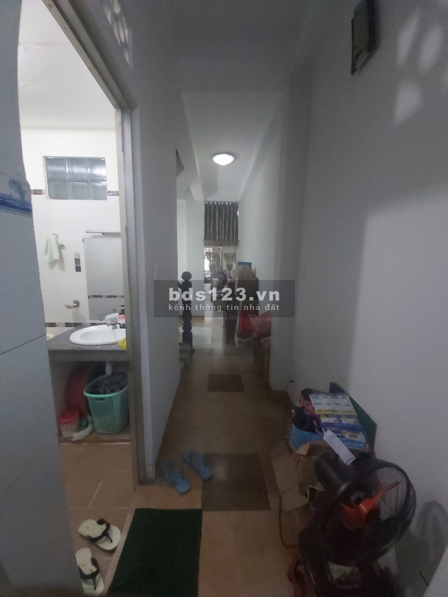 Nhà mặt tiền đường lớn Lê Quang Kim 2 lầu sân thượng, dtsd 147,3m2