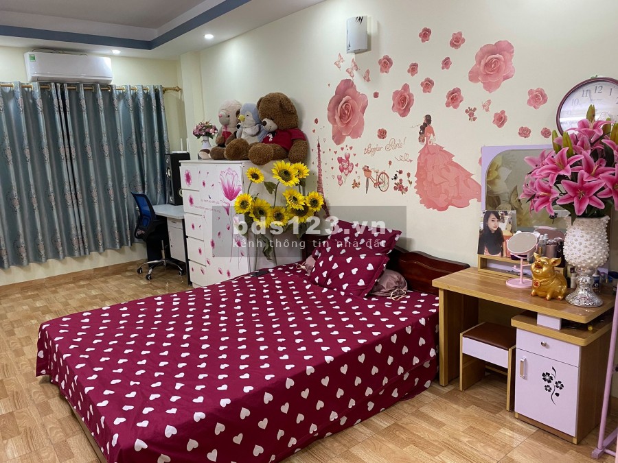 Bán nhà Thanh Lân ngõ 3 gác 2 thoáng nhà đẹp, đường lớn, khu an ninh