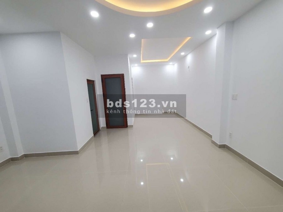 Nhà hẻm xe tải Nguyễn Hửu Cảnh diện tích sử dụng 5,5x12 giá 22 triệu