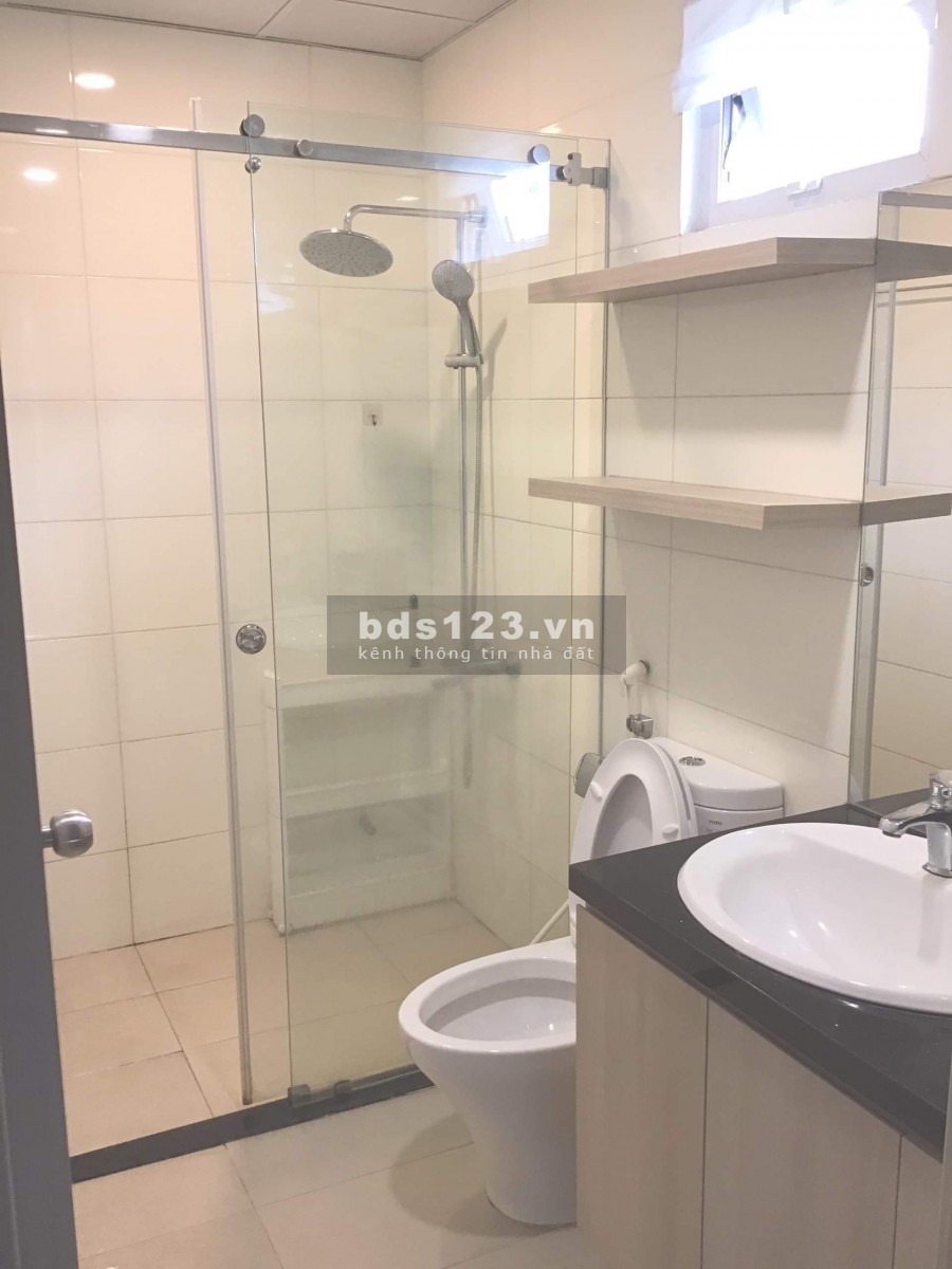 Cho thuê căn hộ đầy đủ tiện nghi có ban công máy giặt riêng Huỳnh Văn Bánh, Phú Nhuận