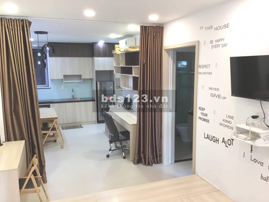 Cho thuê căn hộ đầy đủ tiện nghi có ban công máy giặt riêng Huỳnh Văn Bánh, Phú Nhuận