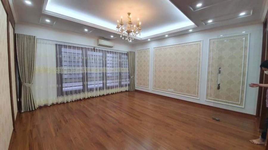 Bán nhà phân lô, ô tô tránh ở Phố Trung Kính, liên hệ ngay 0939.286833
